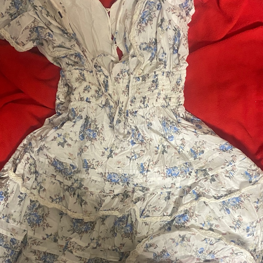Chic Floral Ruffle Mini Dress - Picture 6 of 6